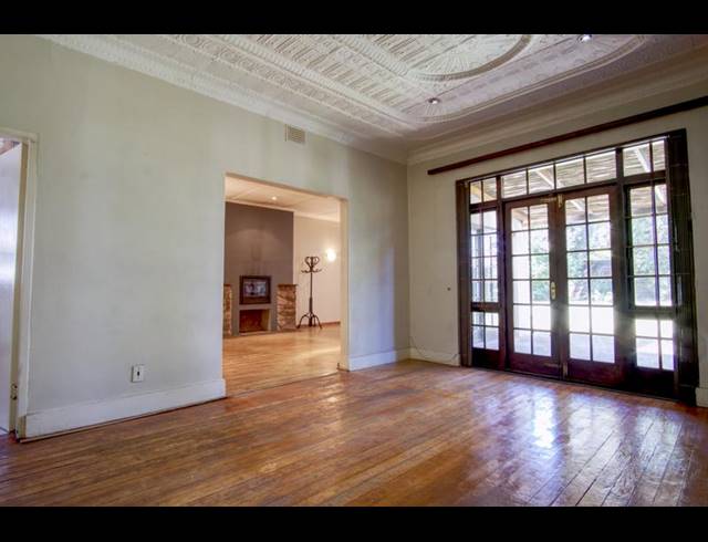 4 BEDROOM HOUSE FOR SALE IN GREENSIDE